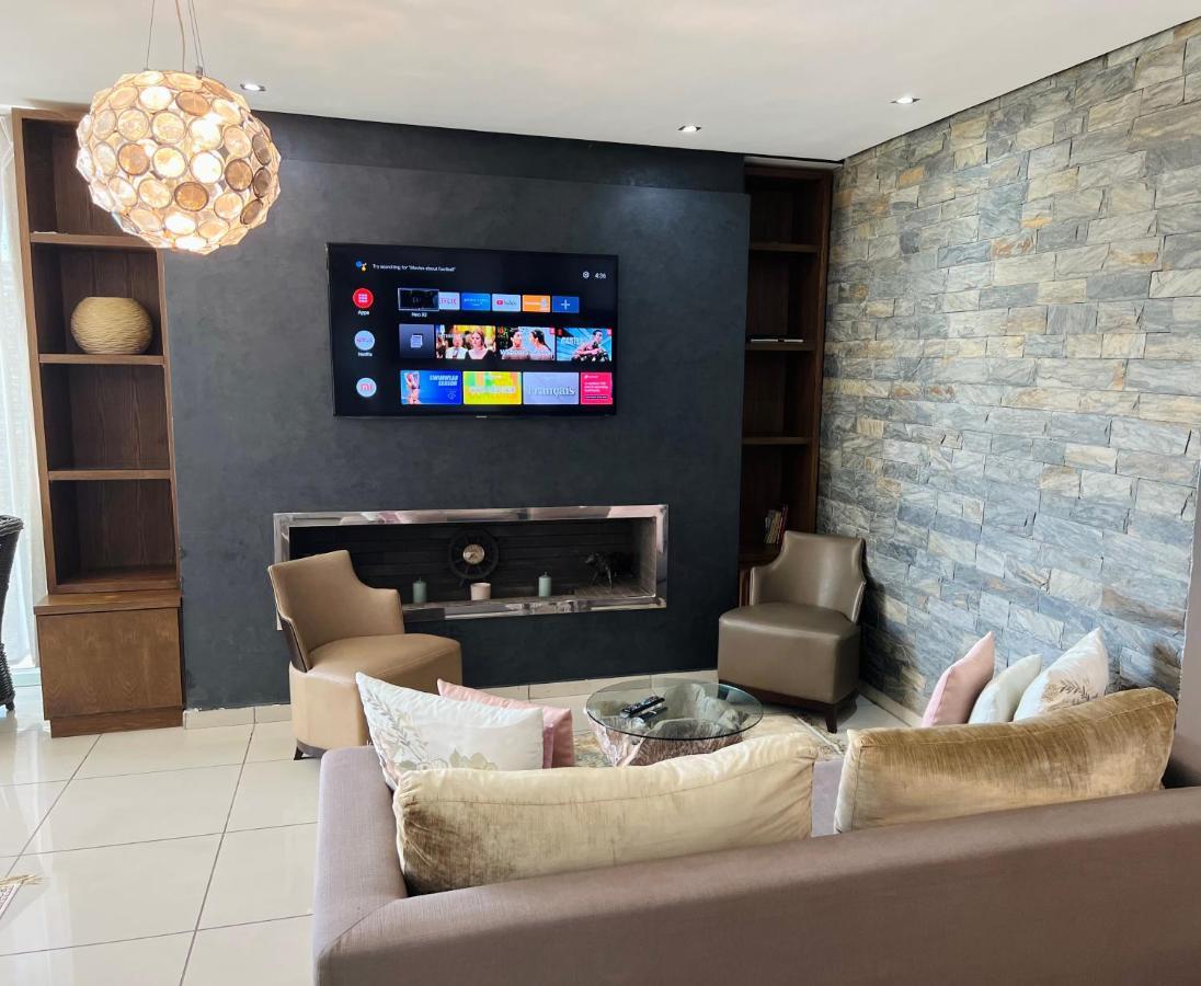 Apartamento Melrose Beαch Aρραrt Pοοl Vieω Casa Blanca Exterior foto